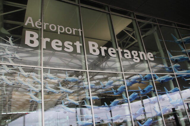 Airport Brest Bretagne Airport — exterior view