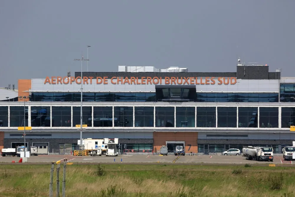 Airport Brussels Charleroi Airport — exterior view