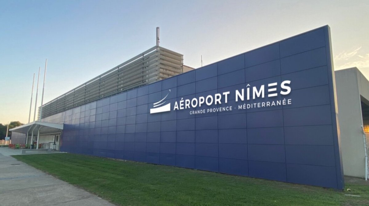 Airport Nîmes Airport — exterior view