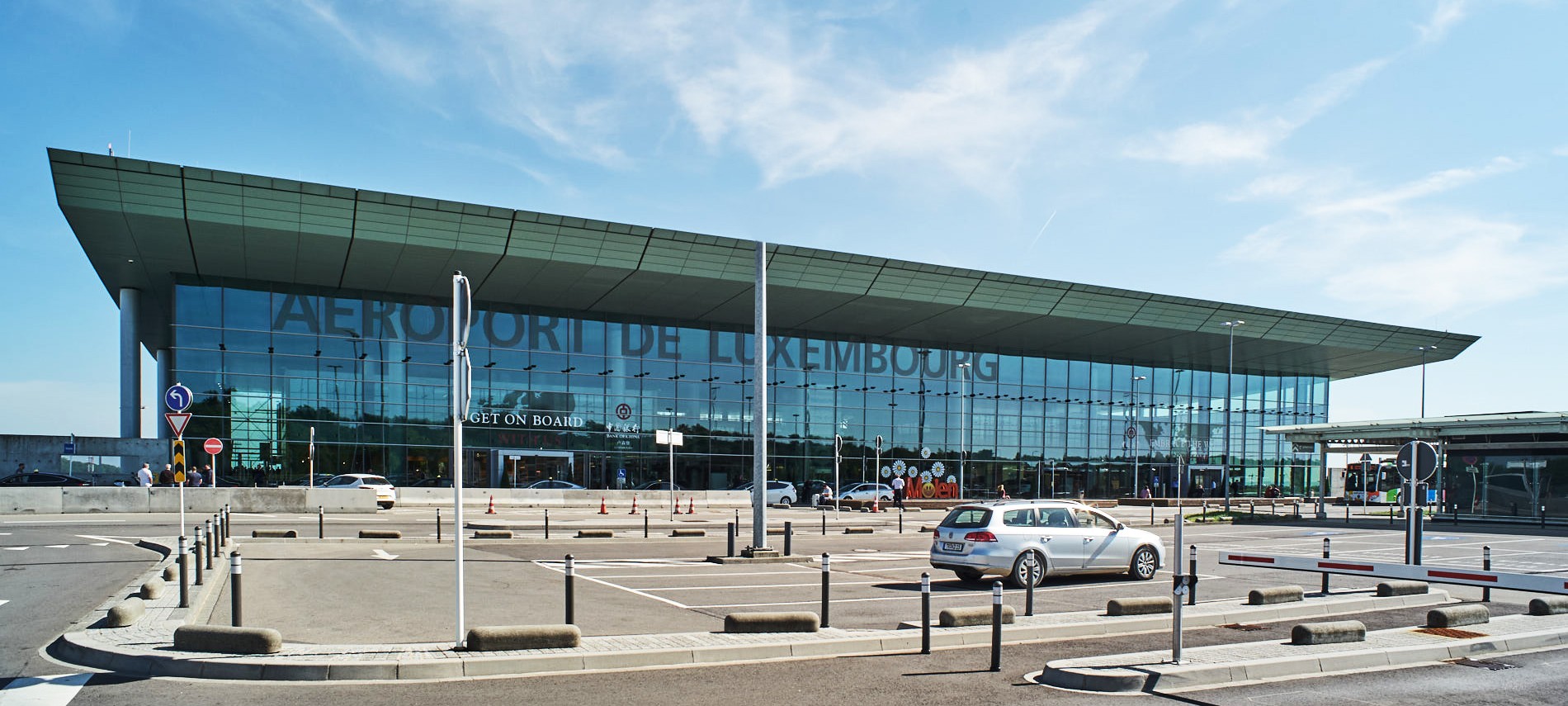 Airport Luxembourg Airport — exterior view