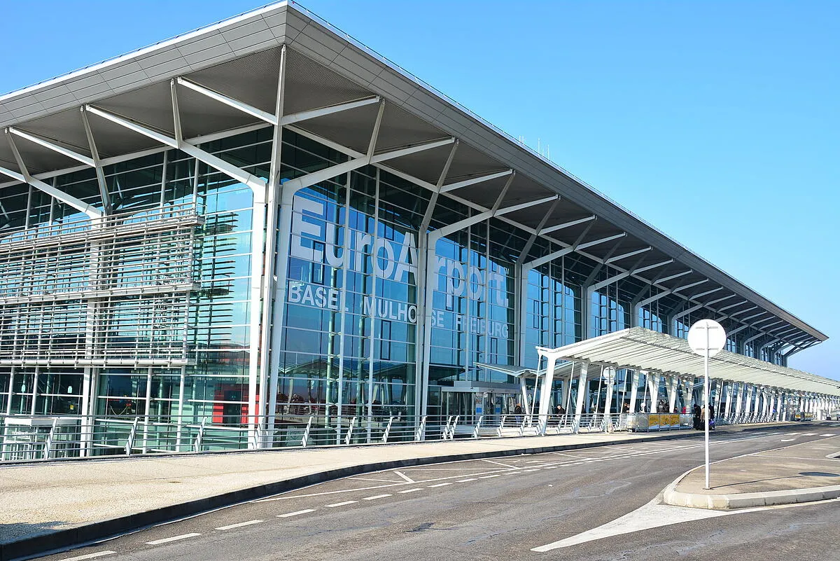 Airport Basel Mulhouse Airport — exterior view