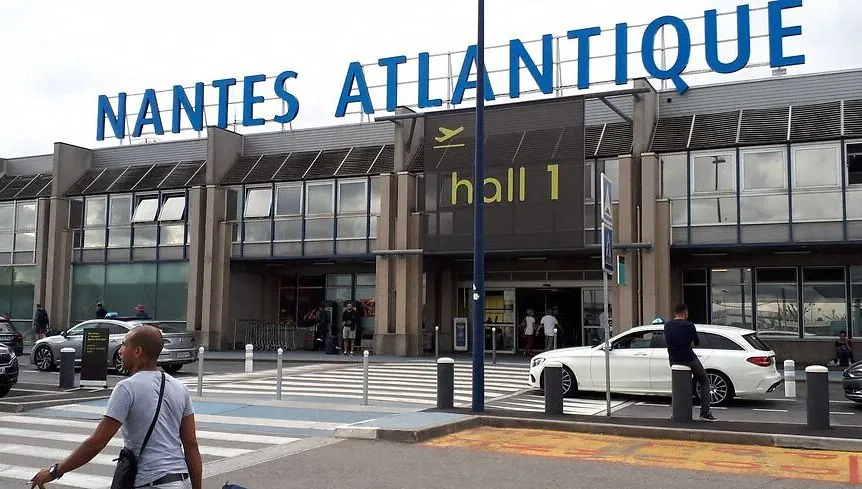 Airport Nantes Atlantique Airport — exterior view