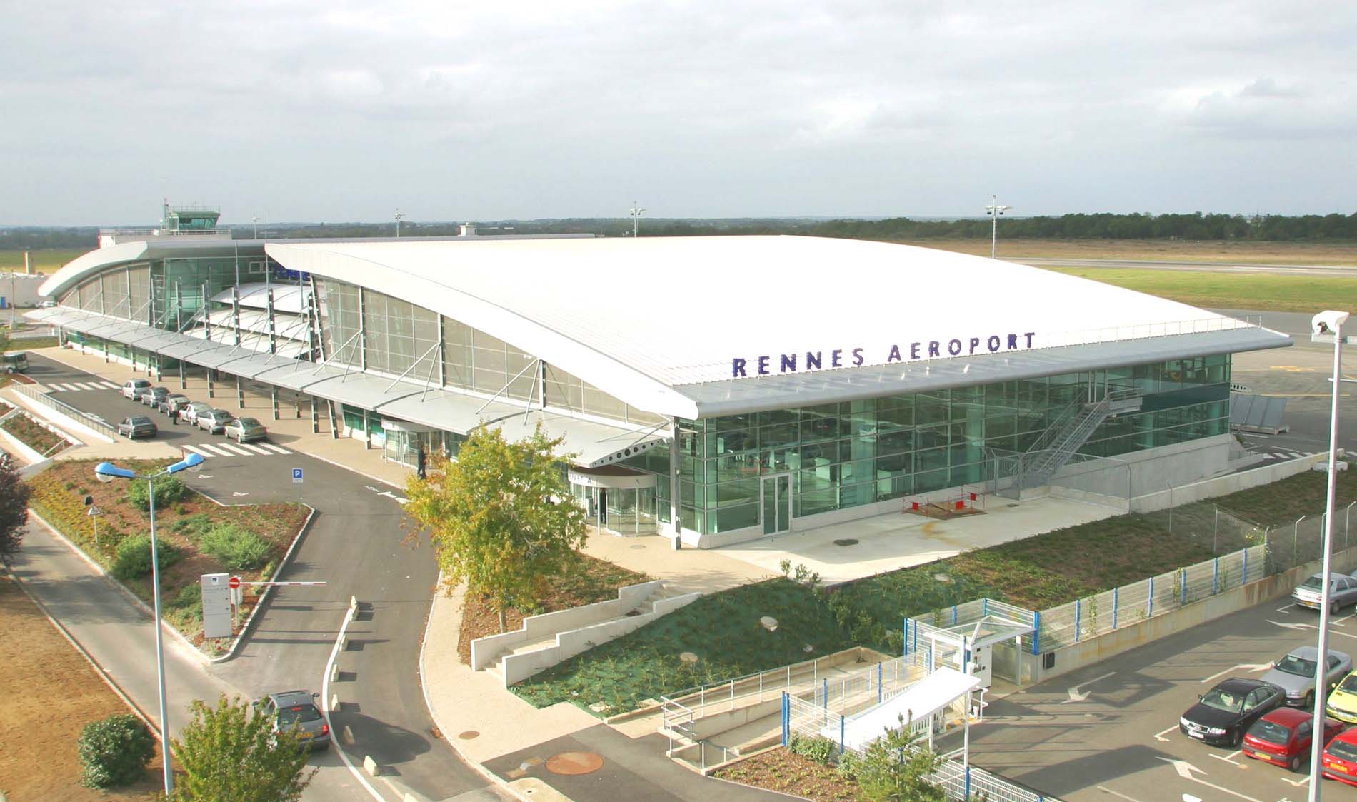 Airport Rennes Airport — exterior view