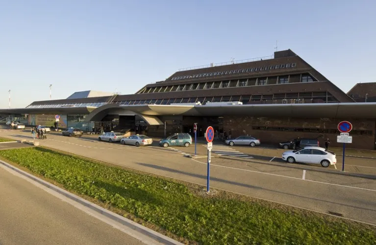 Airport Strasbourg Entzheim Airport — exterior view